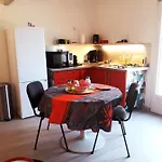 Apartamento A Carreyrat Calme Et Verdoyant *