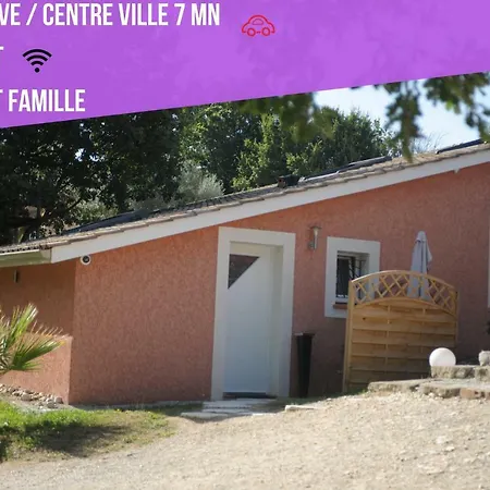 A Carreyrat Calme Et Verdoyant דירה