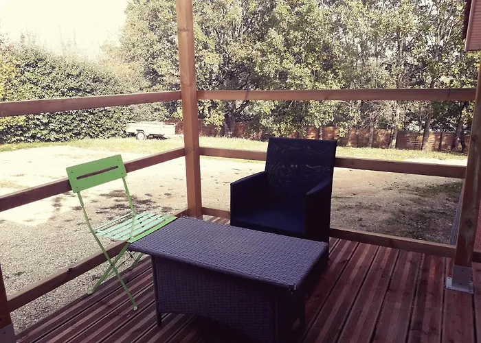 דירה A Carreyrat Calme Et Verdoyant מונטובן