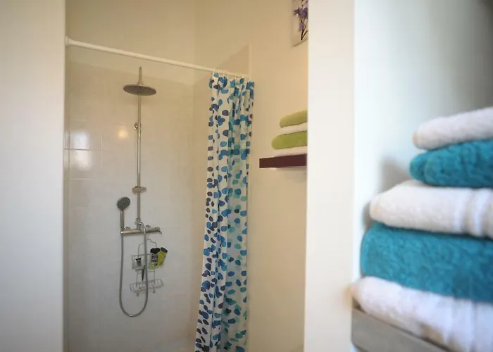 דירה A Carreyrat Calme Et Verdoyant *