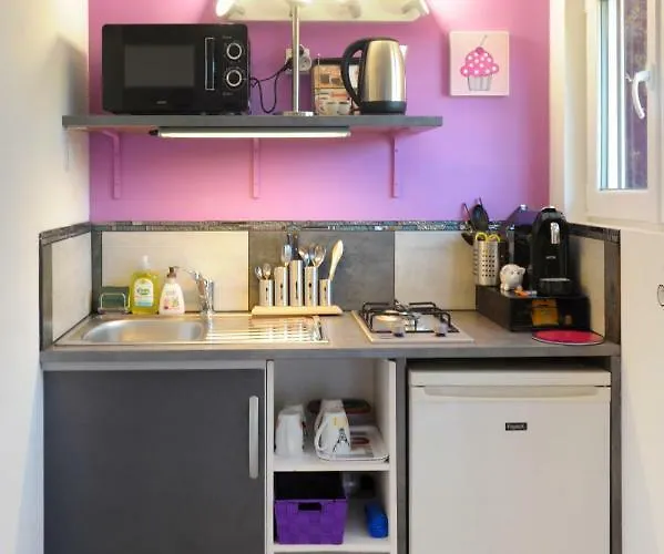 A Carreyrat Calme Et Verdoyant מונטובן