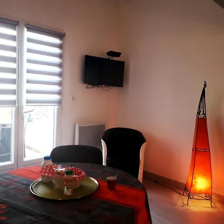 A Carreyrat Calme Et Verdoyant *