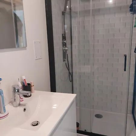 A Carreyrat Calme Et Verdoyant *