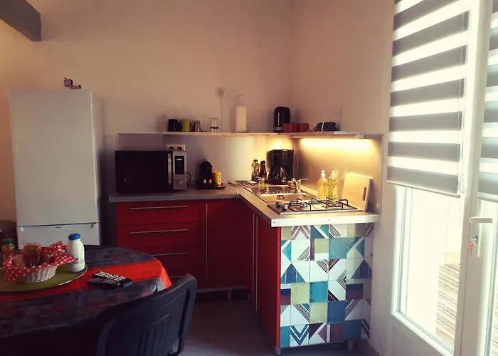 Appartamento A Carreyrat Calme Et Verdoyant