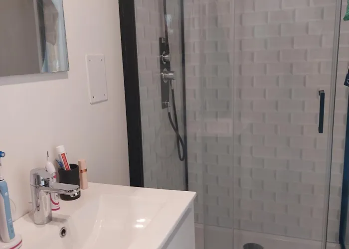 A Carreyrat Calme Et Verdoyant *