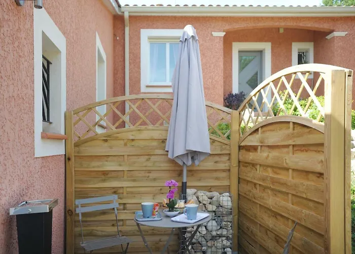 Appartamento A Carreyrat Calme Et Verdoyant *