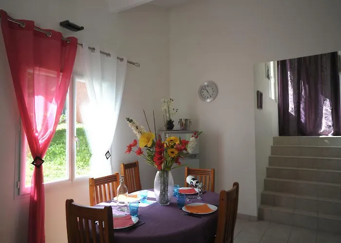 A Carreyrat Calme Et Verdoyant Appartamento *